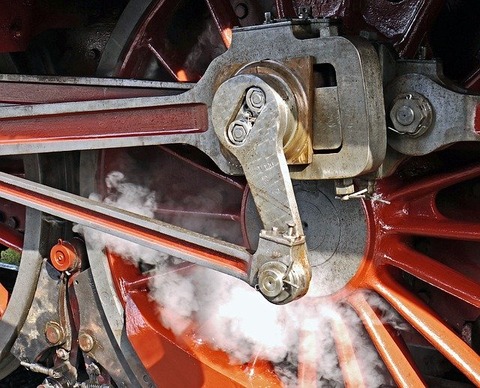 steam-locomotive-1899603_640