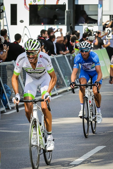 cycling-races-3634550_1280